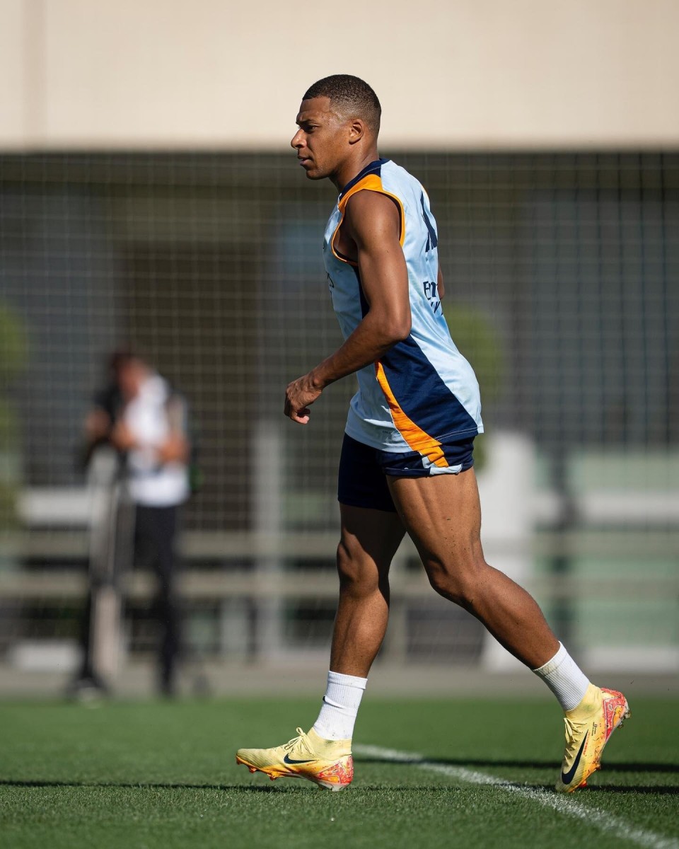 德容恩破门 德容恩破门