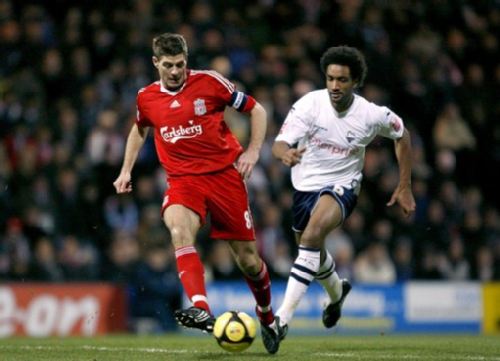 姆巴佩正以 姆巴佩正以