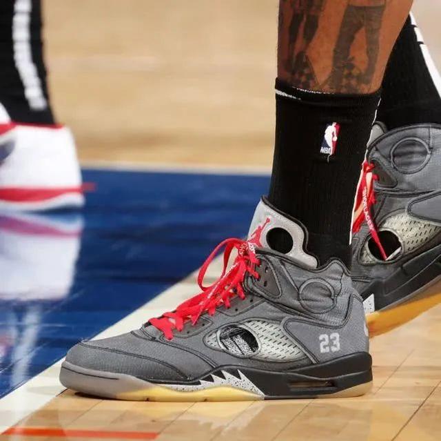 泰山队用一 泰山队用一